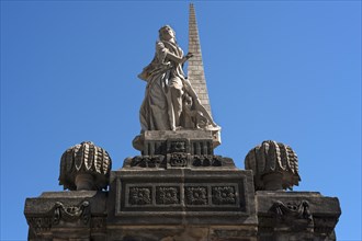 Fountain figure with obelisk