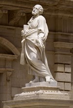Statue of Saint Peter on Santa Maria delle Colonne