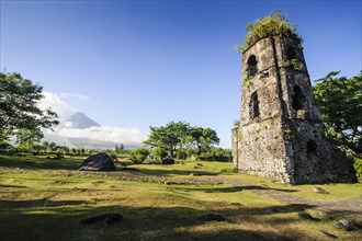Cagsawa Ruins before volcano Mayon
