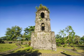 Cagsawa Ruins before volcano Mayon