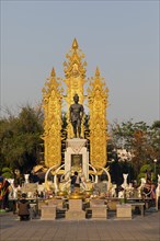 Monument of King Mangrai