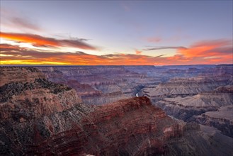 Gorge of the Grand Canyon at sunset