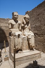 Statues of King and Queen