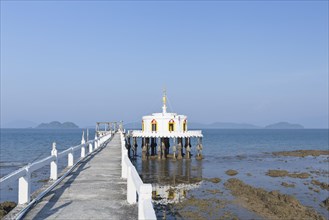 Buddhist pier temple