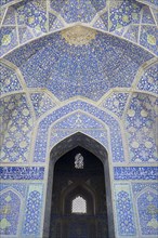 The vault of the entrance with ornamental tile pattern