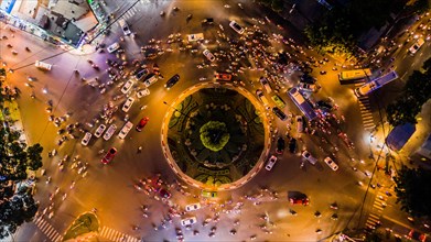 Illuminated Nga sau Cong Hoa traffic circle at night