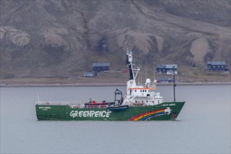 Greenpeace ship Arctic Sunrise in front of Longyearbyen