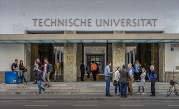 Students in front of Technical University