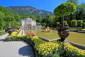 Bassin in the garden parterre with south view of the castle