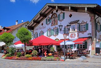 Hotel Alte Post with typical Luftlmalerei in the center