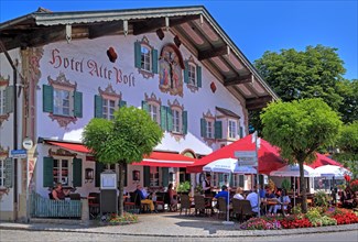 Hotel Alte Post with typical Luftlmalerei in the center