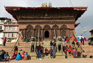 Locals in front of the Shiva Parvati Mandir Temple