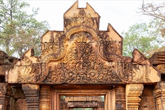 Wonderful carvings in the kudu-arch at the temple Banteay Srei temple