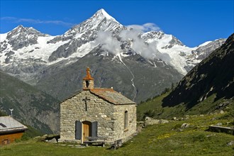 Mountain church on the Taschalp in front of the Weisshorn summit