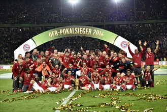 Group photo after winning the DFB Cup