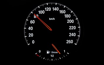 Speedometer with fuel gauge for diesel