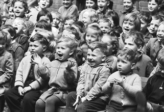 Children as spectators at the puppet theatre