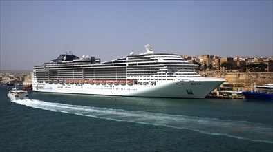 Cruise ship MSC Preziosa in Grand Harbour