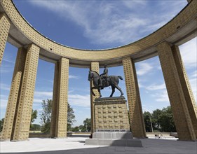 Bronze equestrian monument for King Albert I