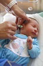Examination of hearing in newborns