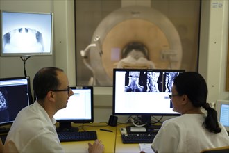 Doctors at RDG Radiology screen examination