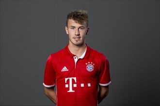 Niklas Dorsch of FC Bayern Munich