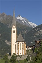 Pilgrimage church St. Vinzenz with Grossglockner