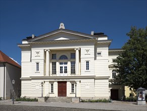 Carl Maria von Weber Theater