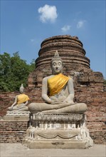 Buddha statues in front of the Central Stupa