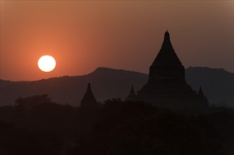 Sunset over Mingalazedi