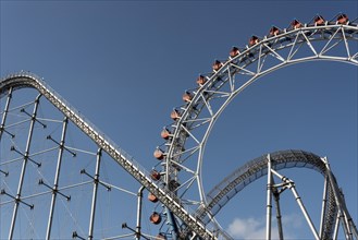 Roller coaster and Ferris wheel