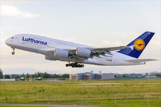 Lufthansa Airbus A 380-800 taking off