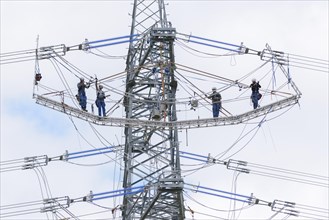 High-voltage engineers