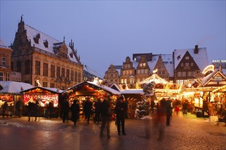 Christmas Market at the Market Square with House Schutting