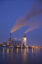 cogeneration plant Bremen-Hastedt with smoke