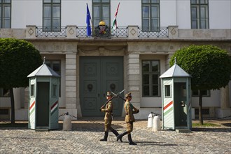 Guard soldiers in front of the Presidential Palace Palais Sandor