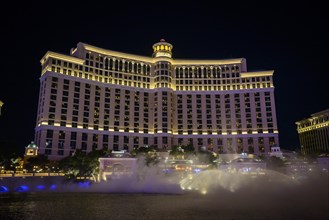 Bellagio Hotel and Casino at night