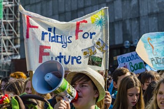 Demonstration of pupils and young people