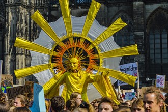 Demonstration of pupils and young people