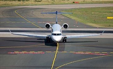 Taxiway marking