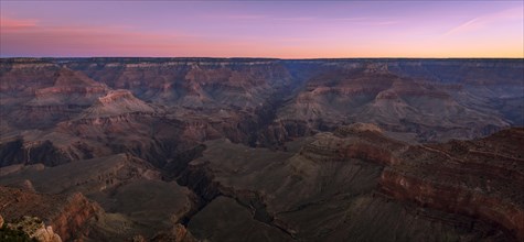 Gorge of the Grand Canyon at sunrise