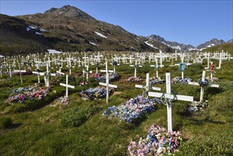 Inuit cemetery