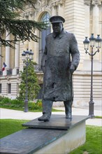 Winston Churchill statue at Petit Palais