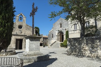 Saint Vincent Church and the Penitents chapel, Les Baux-de-Provence