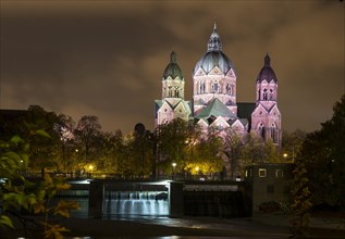 Church of St. Lukas by night