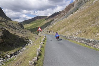 Cyclists at Honister Pass