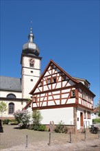 Parish Church of St. Laurentius and former smithy