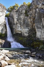 Cascada del Rio de la Cascada Waterfall near El Chalten