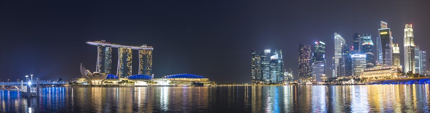 Panorama of Marina Bay at night
