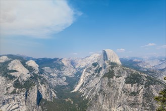 View from Glacier Point to the Yosemite Valley with Half Dome